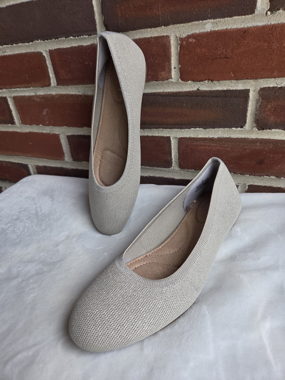 Old Navy Knit Almond Toe Ballet Flats Cozy Cashmere Women’s Size 9 NEW